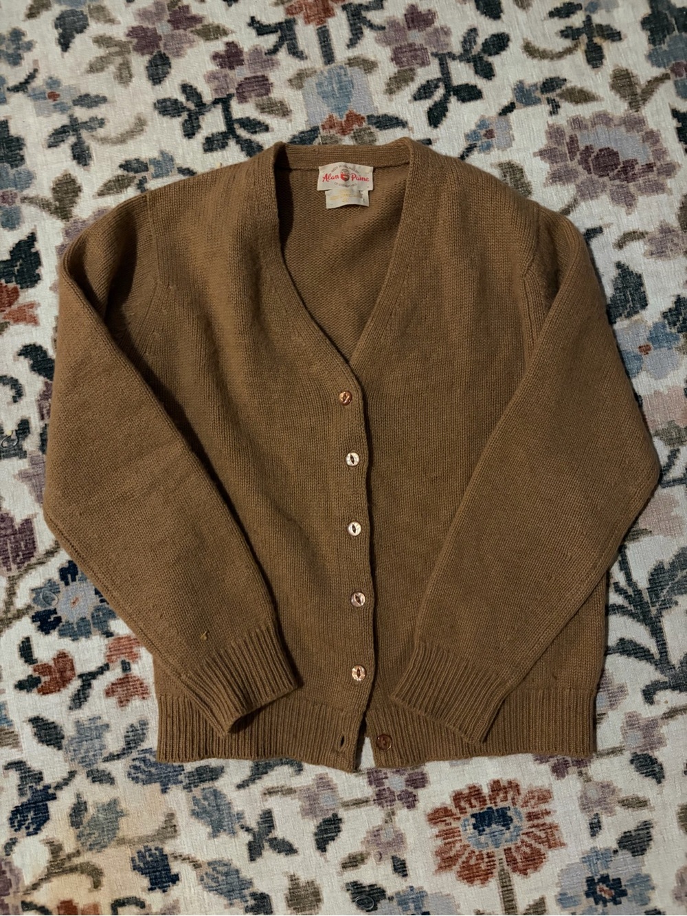 Vintage Alan Paine 100% Camel Hair Cardigan Size 40 Made in England Quiet Luxury - Picture 3 of 5